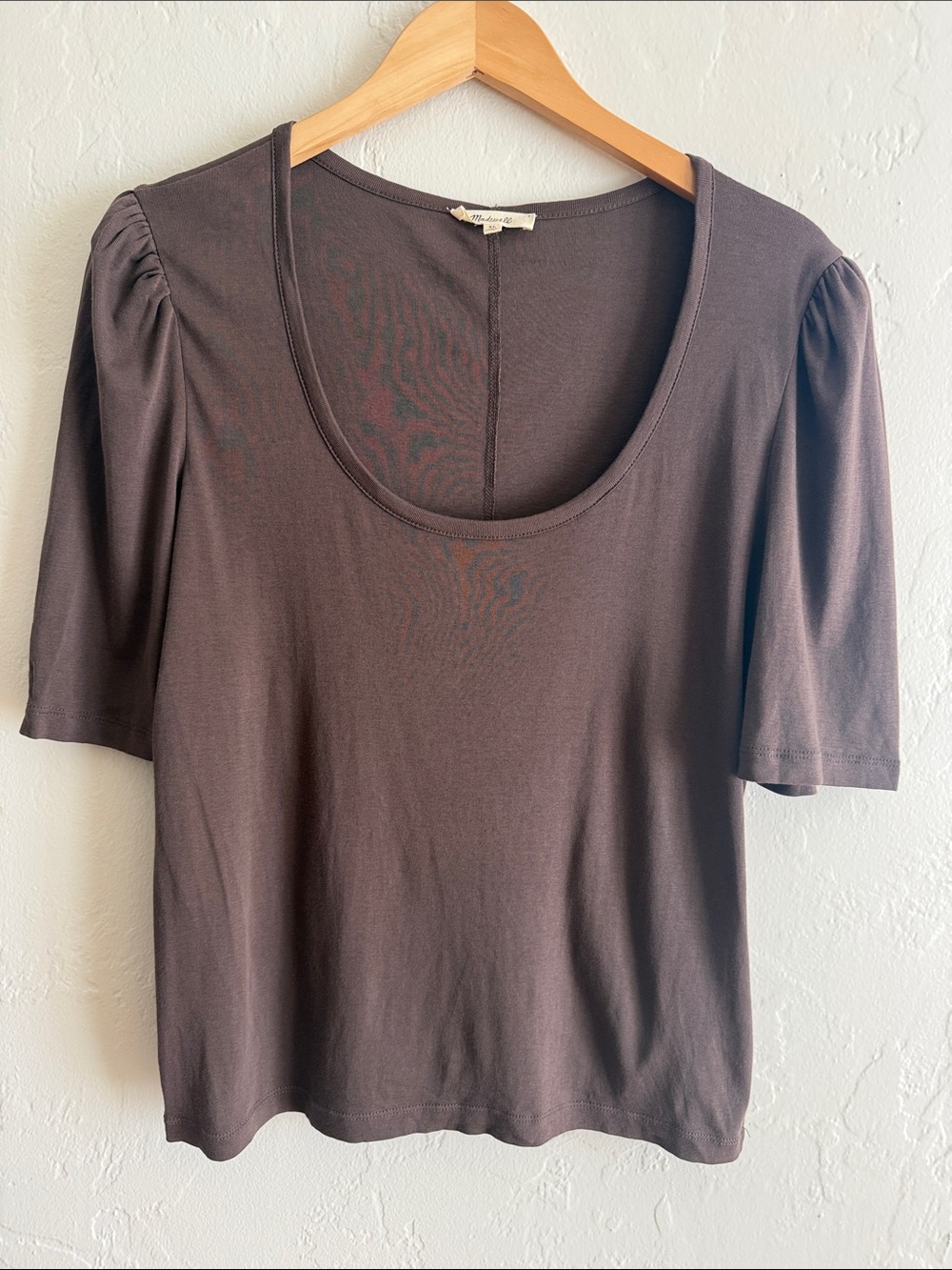 Madewell Scoop Neck Puff Sleeve Tee in Brown